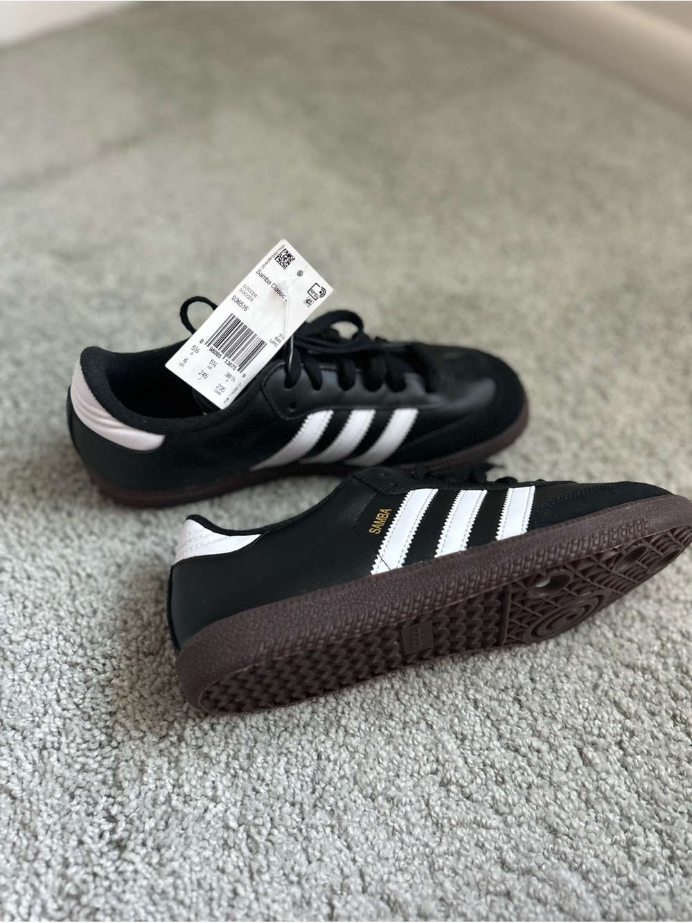 Adidas Kids Sambas. Sneakers in Black/White with Gum Sole